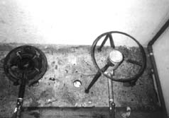 W5256t26.JPG (10747 bytes)