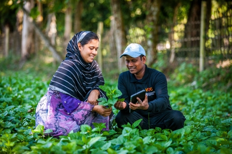 Bangladeshi villages turn digital | FAO Stories | Food and Agriculture Organization of the United Nations