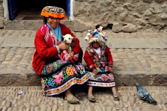 Indigenous mother and child in Peru