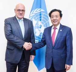 Peru Deputy Foreign Affairs Minister discusses cooperation with FAO