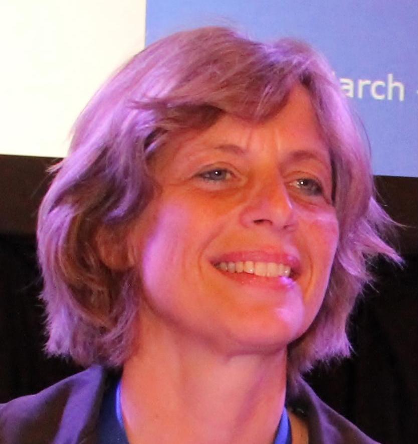 Dr Wieke Tas