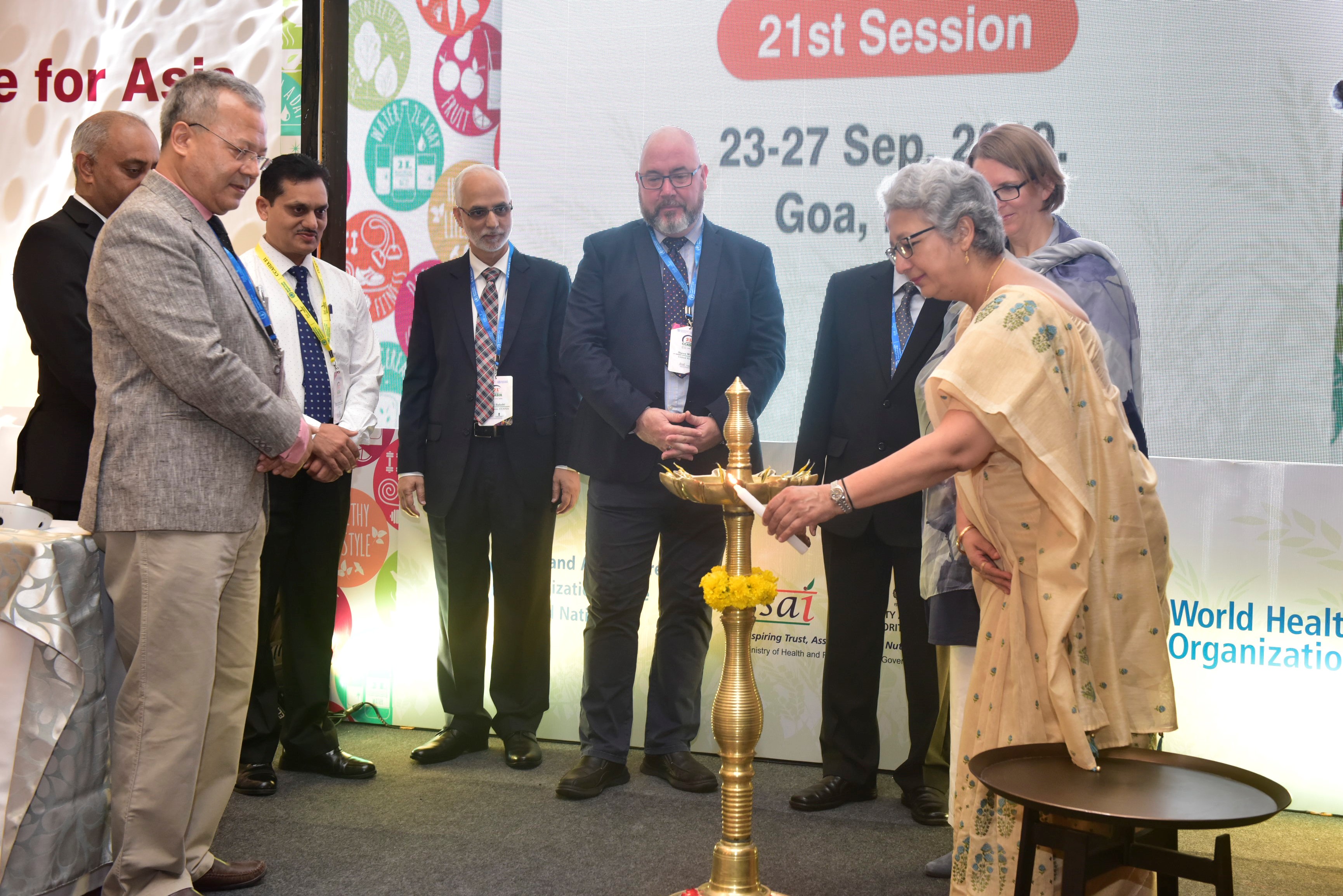 CCASIA21-lighting the lamp