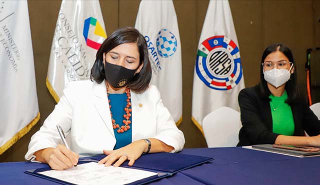 © The Director of OSARTEC, Ms. Raquel Martínez