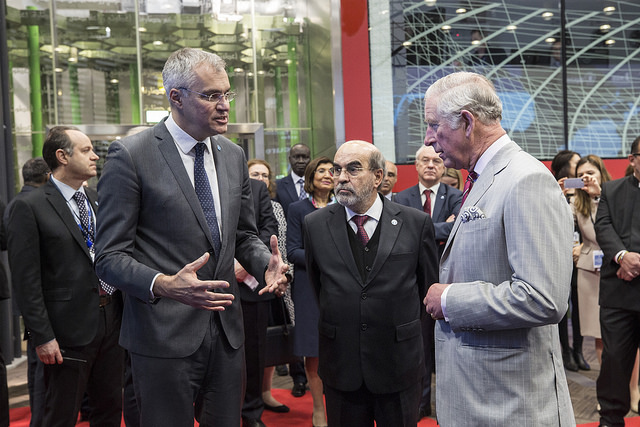 El Príncipe de Gales elogia los esfuerzos frente al hambre en su visita a la FAO