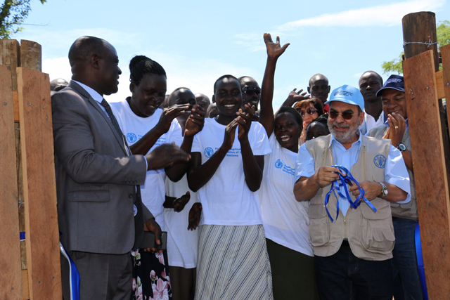 FAO advocates for strengthened international support for growing refugee crisis in Uganda