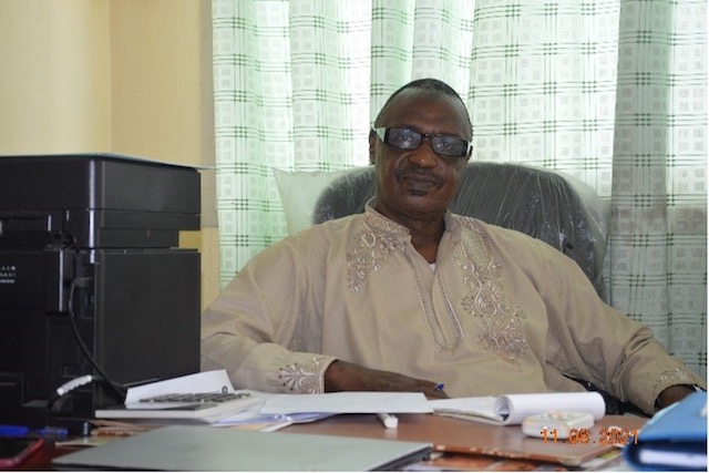 Dr. Diallo Cherif Mohamed Lamine, Quality Assurance Manager LCVD. ©FAO