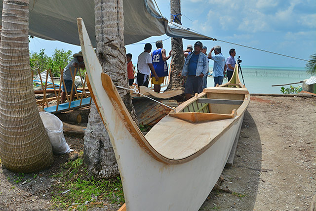 FAO with the support of UK-DFID to develop first-of-its-kind hybrid boat for Typhoon Haiyan-affected fisherfolk