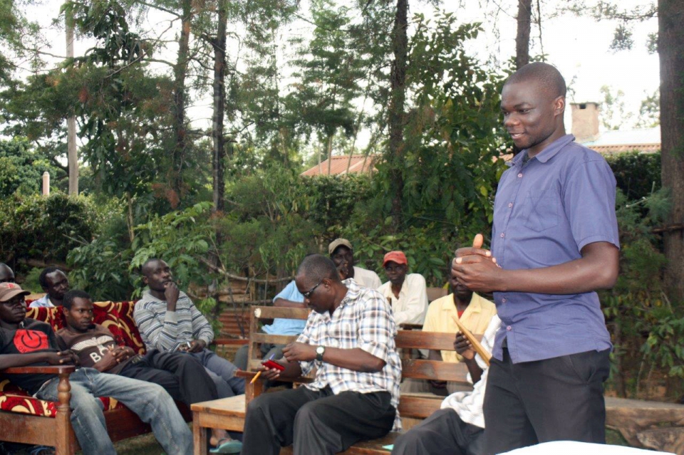Building Practical Collaborations between Higher Education Institutions and Farmer Field Schools: Experiences from the Agribusiness Program at the University of Nairobi and Smallholder Farmers in Western Kenya