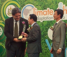 FAO Asia-Pacific Deputy opens Climate Change Adaptation Expo exhibit