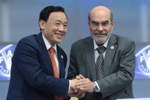 FAO Director-General Graziano da Silva hands over helm to Qu Dongyu with call to improve access to quality food for all