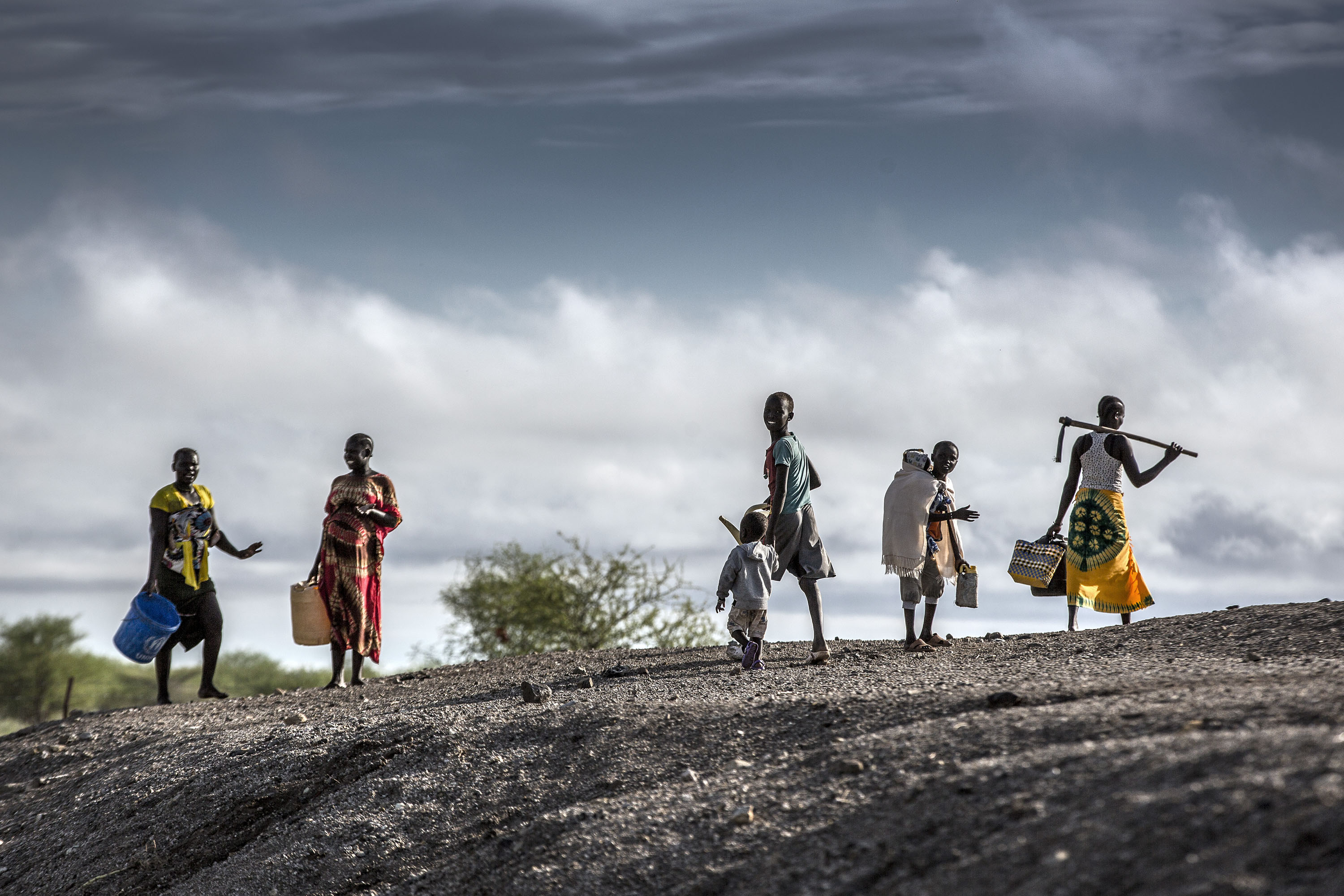 Cover photo of the HLPE-FSN Note on Critical, Emerging and Enduring Issues for Food Security and Nutrition