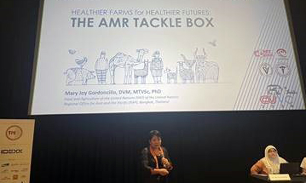 Introduction of the AMR tackle box and the AMR pledge campaign