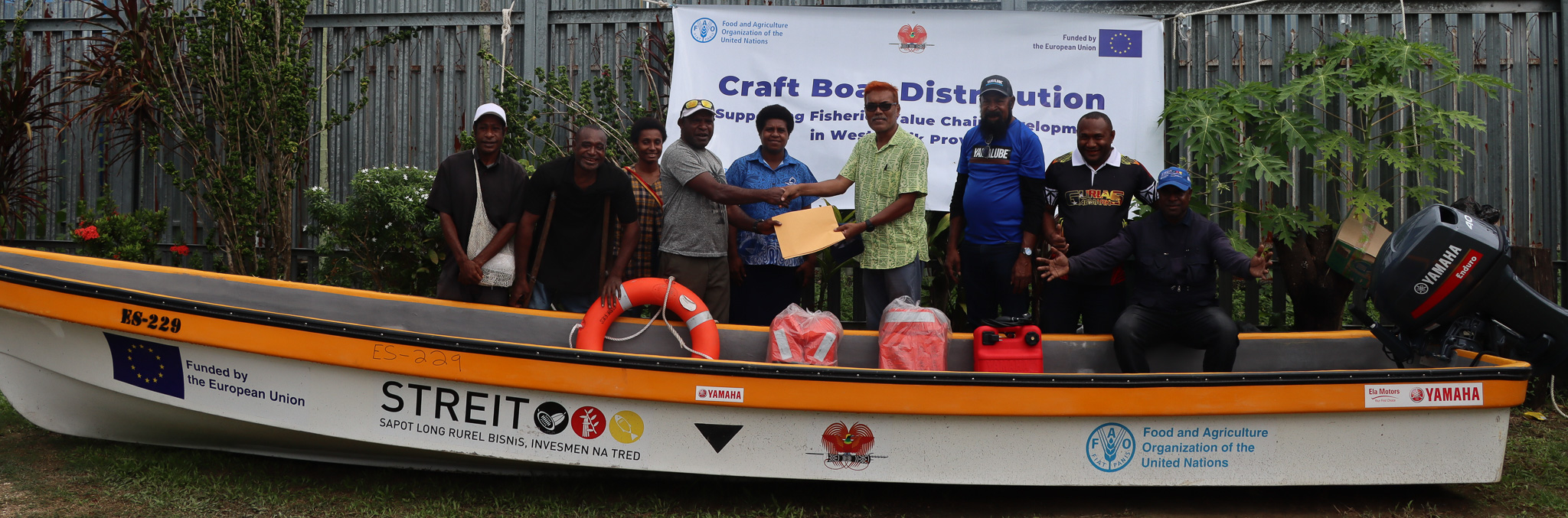 EU-STREIT PNG Team officially hands over a craft boat to the Leitre Fisher Group, Vanimo-Green District, West Sepik Province.