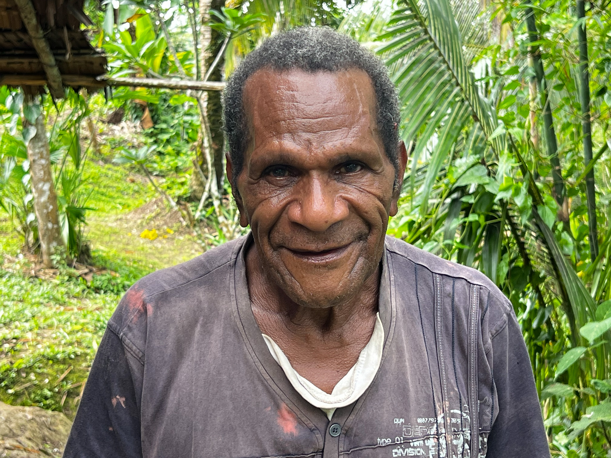 Michael Butuhe, a retired primary-level teacher, and the community leader. ©FAO-STREIT