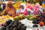 Women shopping fruits