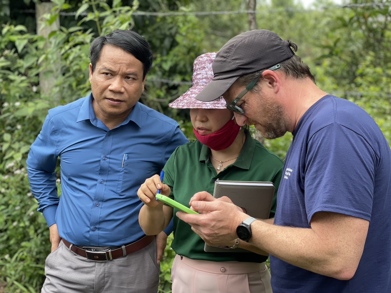 Supporting smallholders through training and solutions